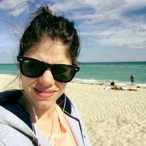 Meet your Posher, Cristina